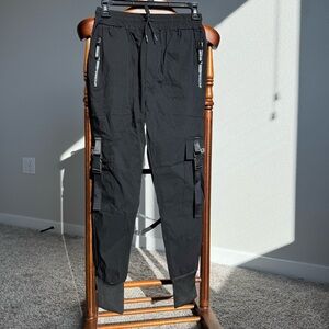 SACRAMENTO Men’s Black Techwear XYXIONGMAO Cargo Joggers Straps & Pockets Size L